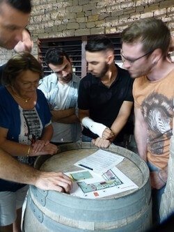 IMF_MOYEN_8163_1594476009_ESCAPE-GAME-Ambrussum-1-_prise-de-connaissance-des-instructions-min Escape Game - Ambrussum