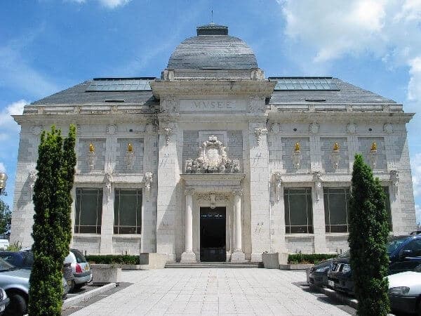 Façade musée denys puech