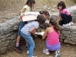 IMF_MOYEN_8220_1600784906_Chasse-au-tresor-2 Activité vacances Toussaint - Ambrussum