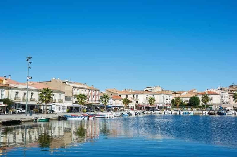 Ville de Mèze - port du bassin de Thau