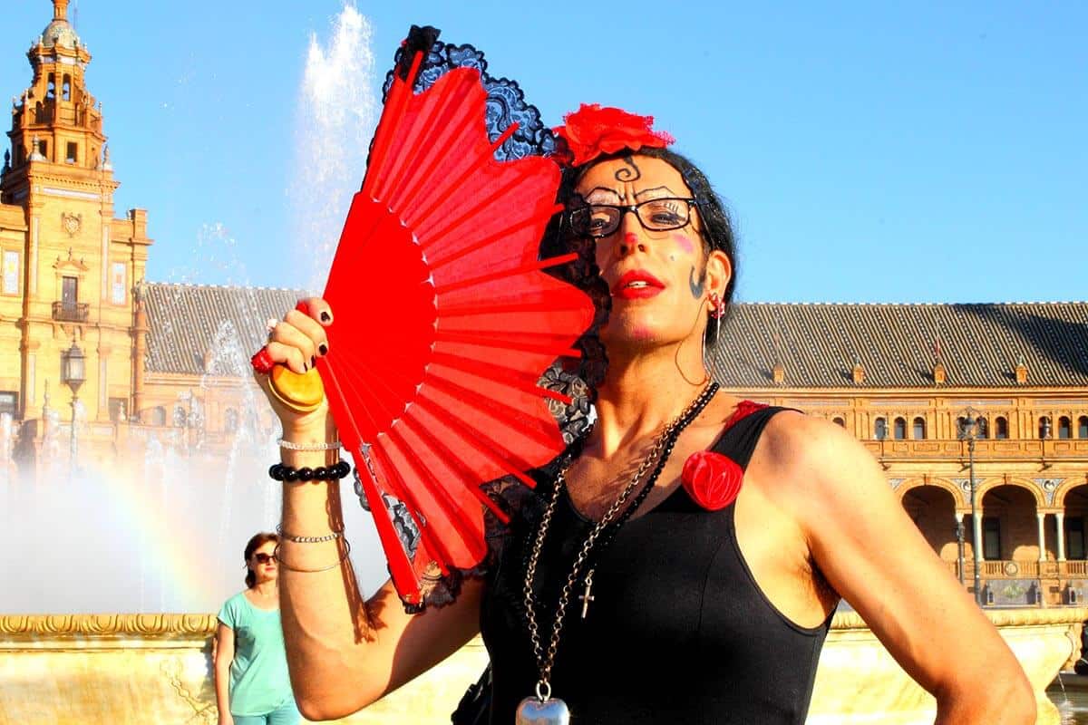 MR-Dolores-y-sus-matadoras Dolores-y-sus-matadora - Maison Rouge