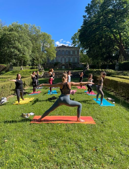 Yoga and Wine au château de L'engarran