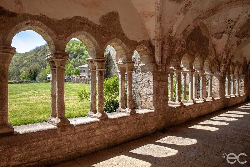 Cloître de l'Abbaye de Sylvanès - Aveyron