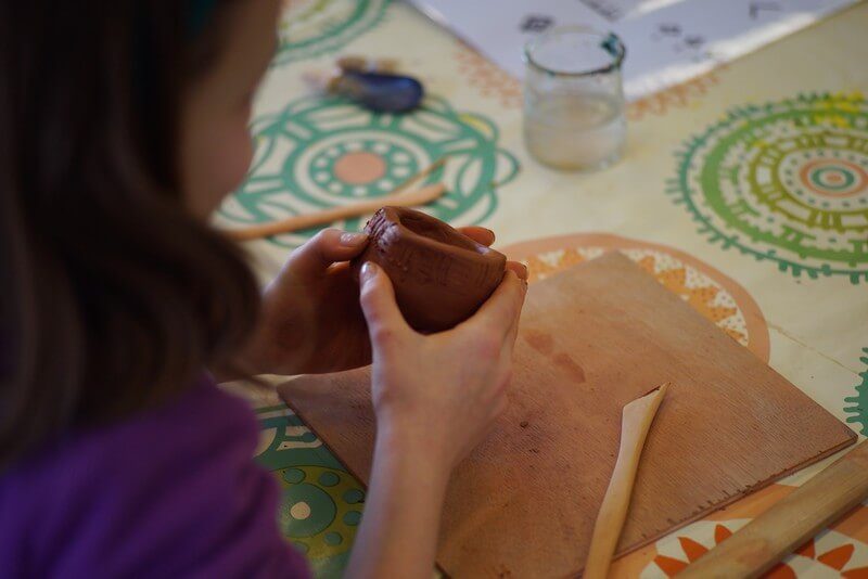 Atelier poterie au musée de lodève