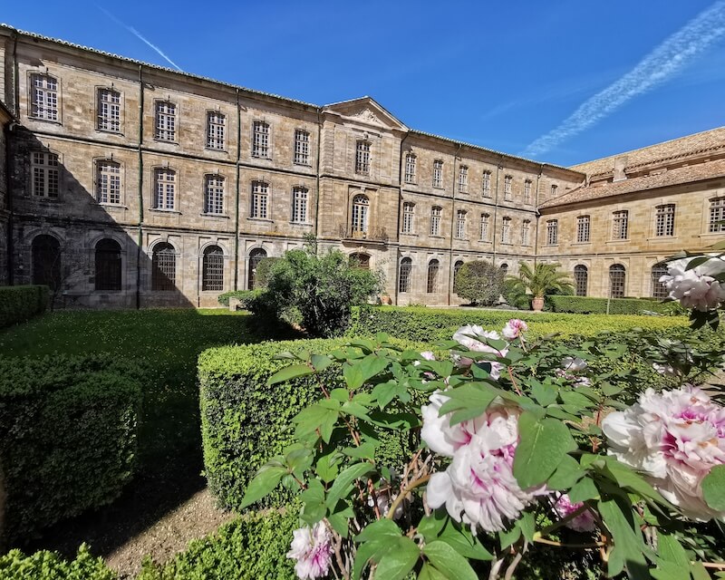 Château abbaye de Cassan