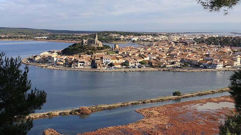 Village de Gruissan vu depuis un point culminant alentour