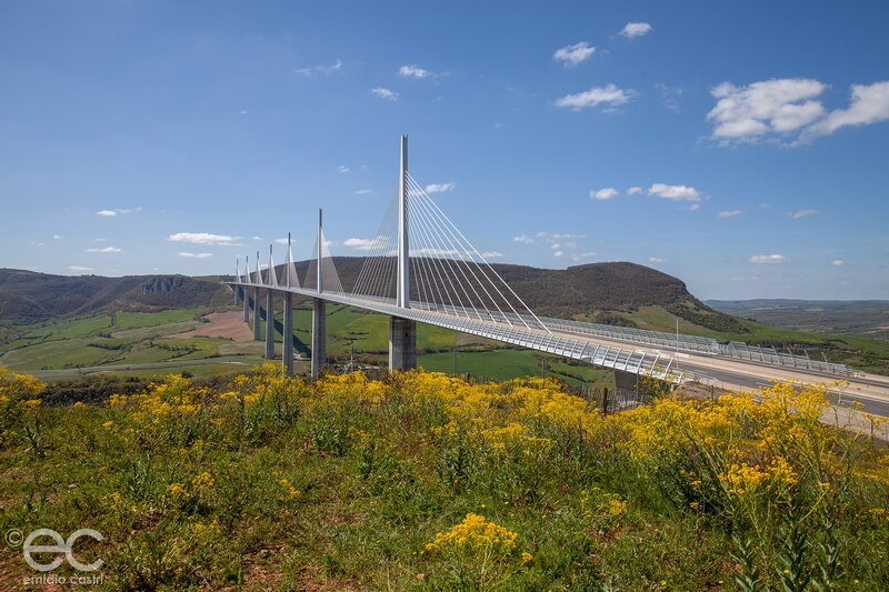 Vue sur le Viaduc depuis la vallée