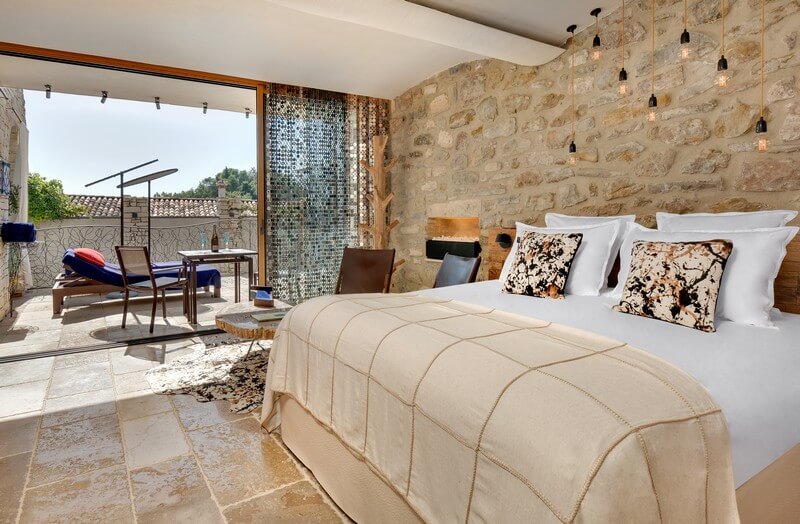 La Maison du Passage – Paradis Perdu 1 La Maison du Passage est une magnifique Maison d'Hôtes située à Martignargues, à 30 minutes d'Anduze dans le Gard