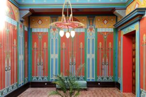 Salle aux décors Art nouveau du Chateau Laurens à Agde
