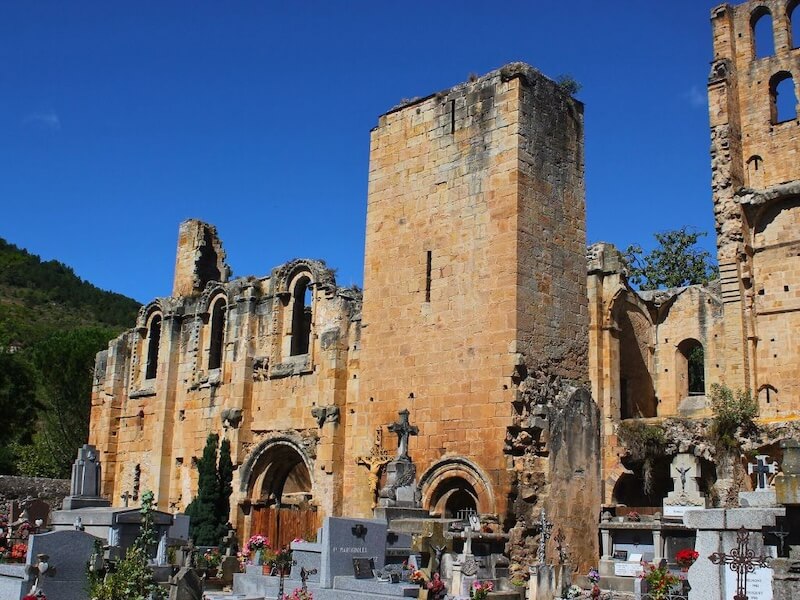 L'abbaye d'Alet les Bains