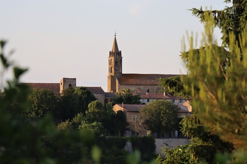 Vue sur l'Eglise de Fanjeaux dans l'Aude